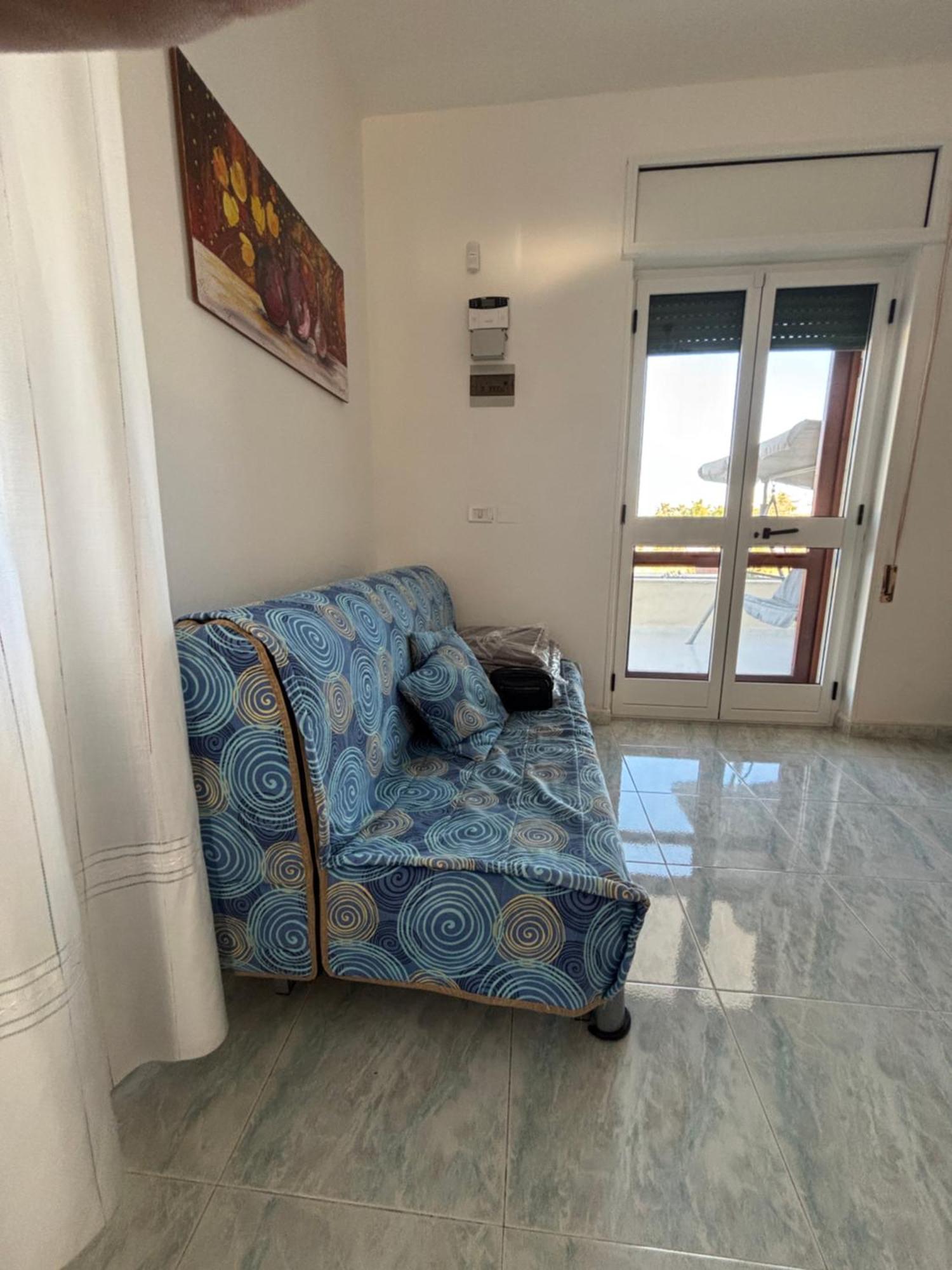 Вилла Lilly'S House Торре-Санта-Сабина Экстерьер фото